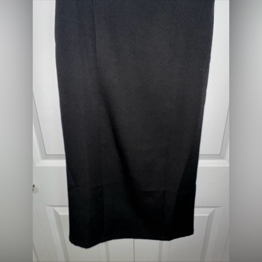 Forever 21 Lightweight Strapless Bodycon Midi Dress M Black NWT - Picture 3 of 4